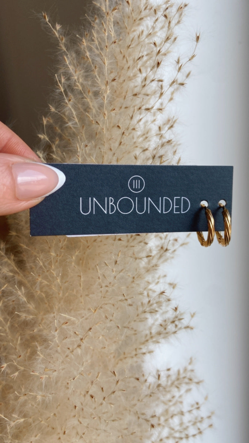 UNBOUNDED | Lizzy Hoop Earrings