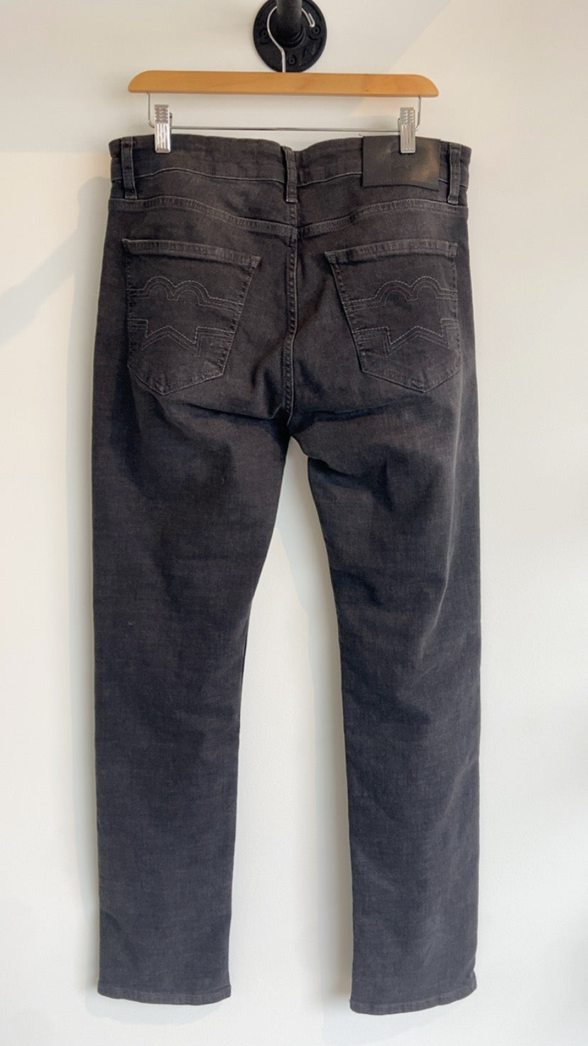 Jones Regular Fit Jeans | Faded Black
