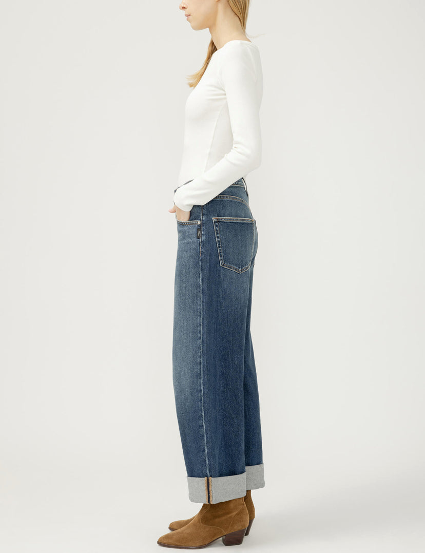 SILVER JEANS | Be Easy Wide Leg Crop / Thelma ADM347