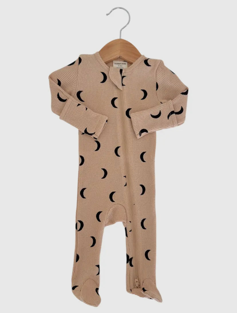 Organic Waffle 2-Way Zip Onesie | Tan/Black Moon
