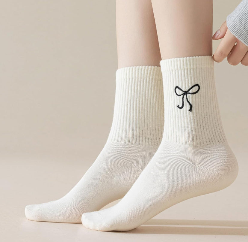 Ribbed Bow Socks