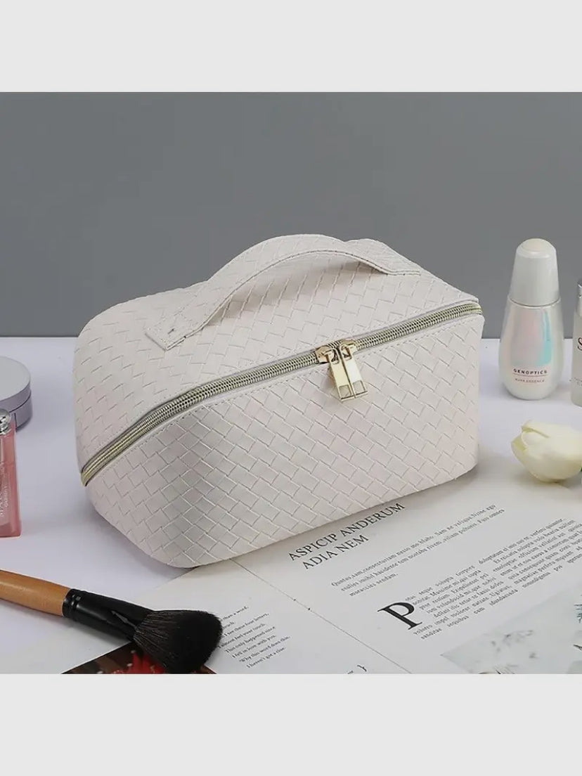 Cutee Cosmetic Bag