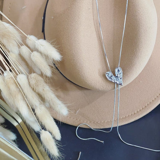 UNBOUNDED | Silver Heart Bolo Necklace
