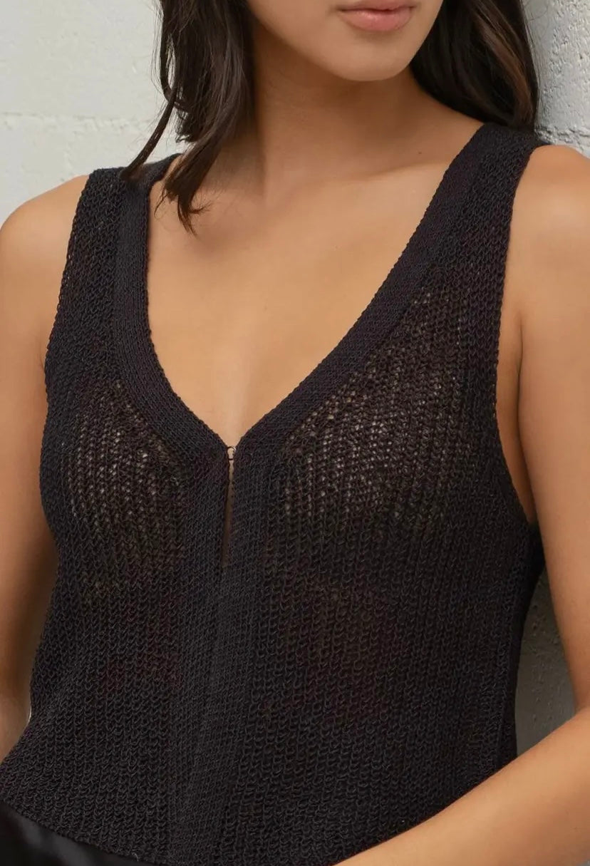 Matea Hook & Eye Vest