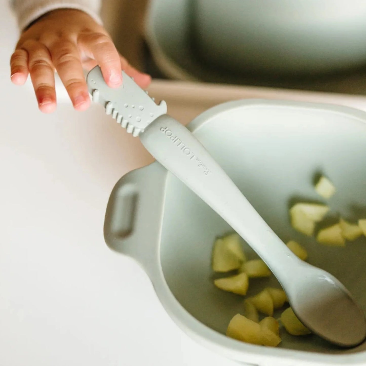 LOULOU LOLLIPOP | Born To Be Wild Silicone Snack Bowl | Multiple Colour Options