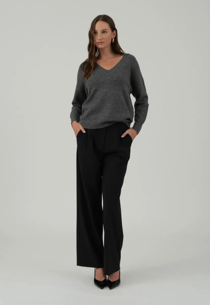 Dava Sweater | Charcoal