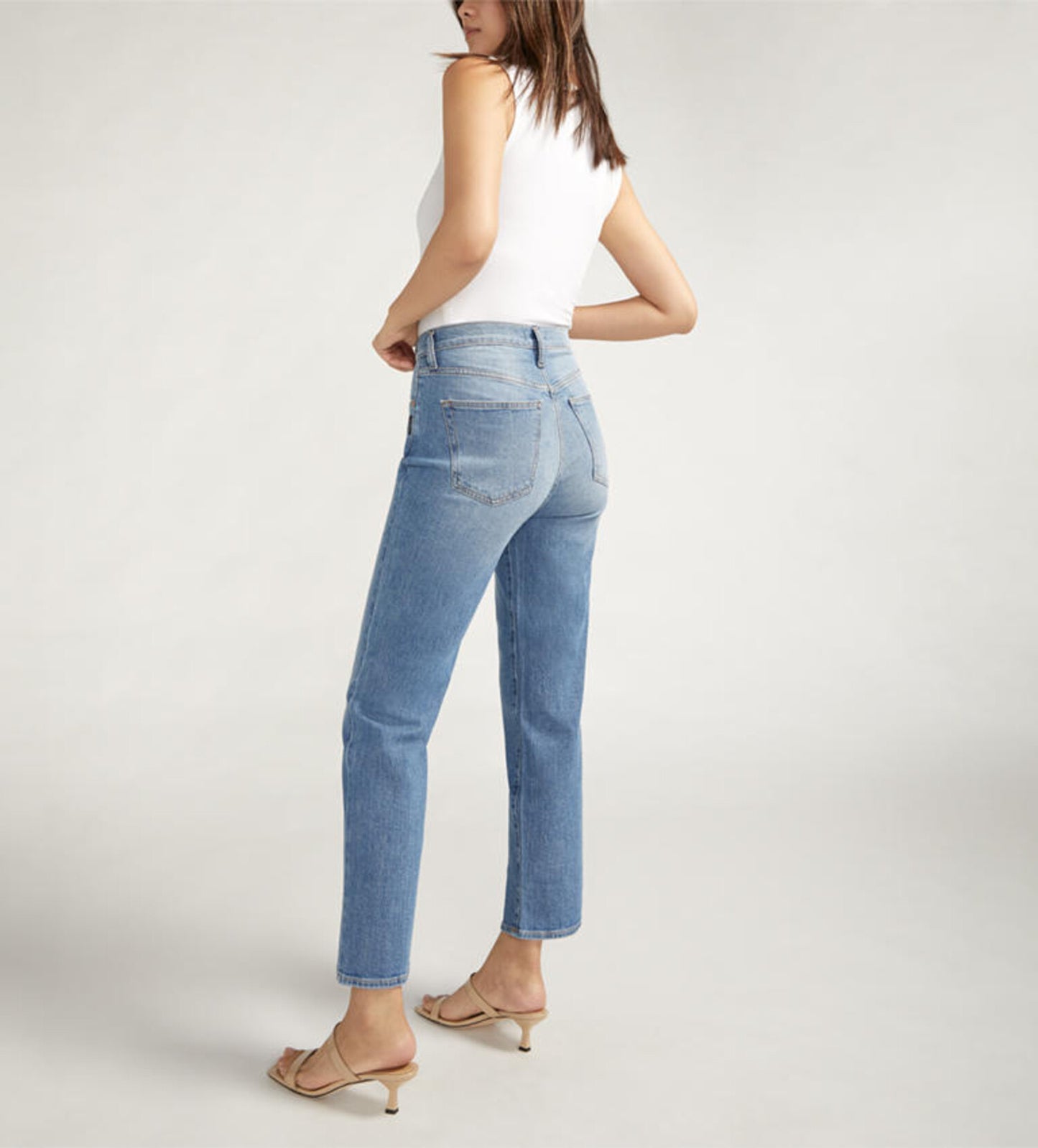 SILVER JEANS | Highly Desirable Straight ACS264 | Medium Wash
