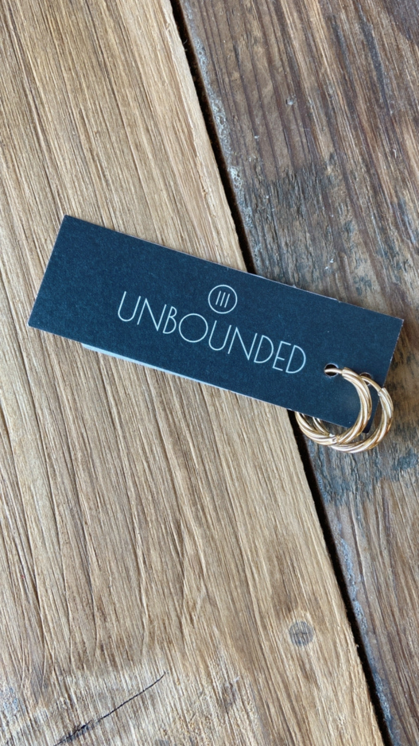 UNBOUNDED | Lizzy Hoop Earrings