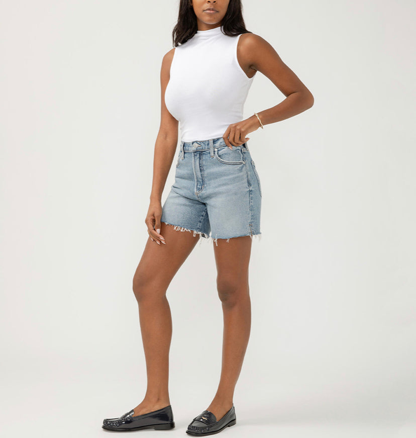 SILVER JEANS | Highly Desirable Long Short AGR277