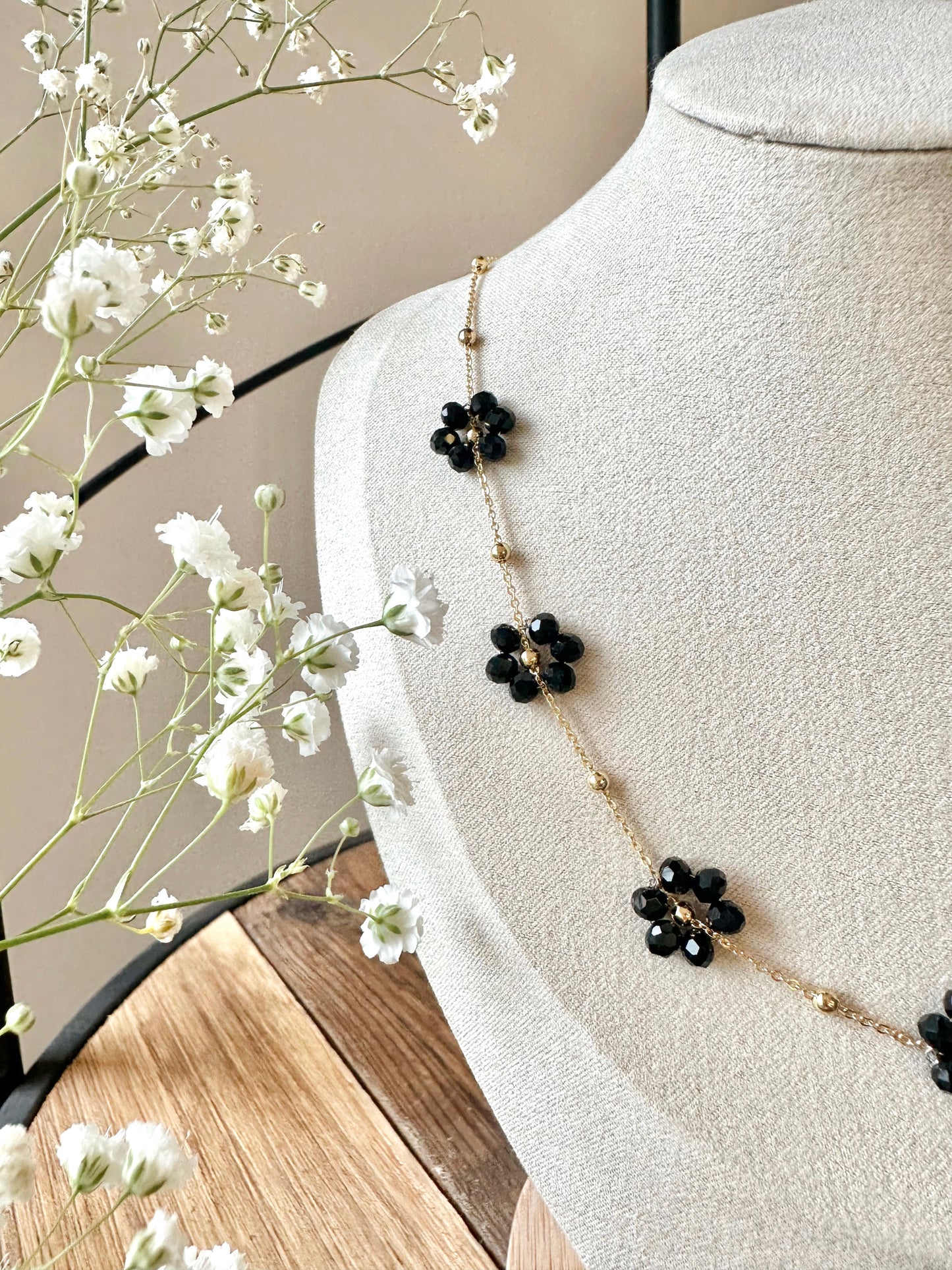 UNBOUNDED | The Daisy Necklace