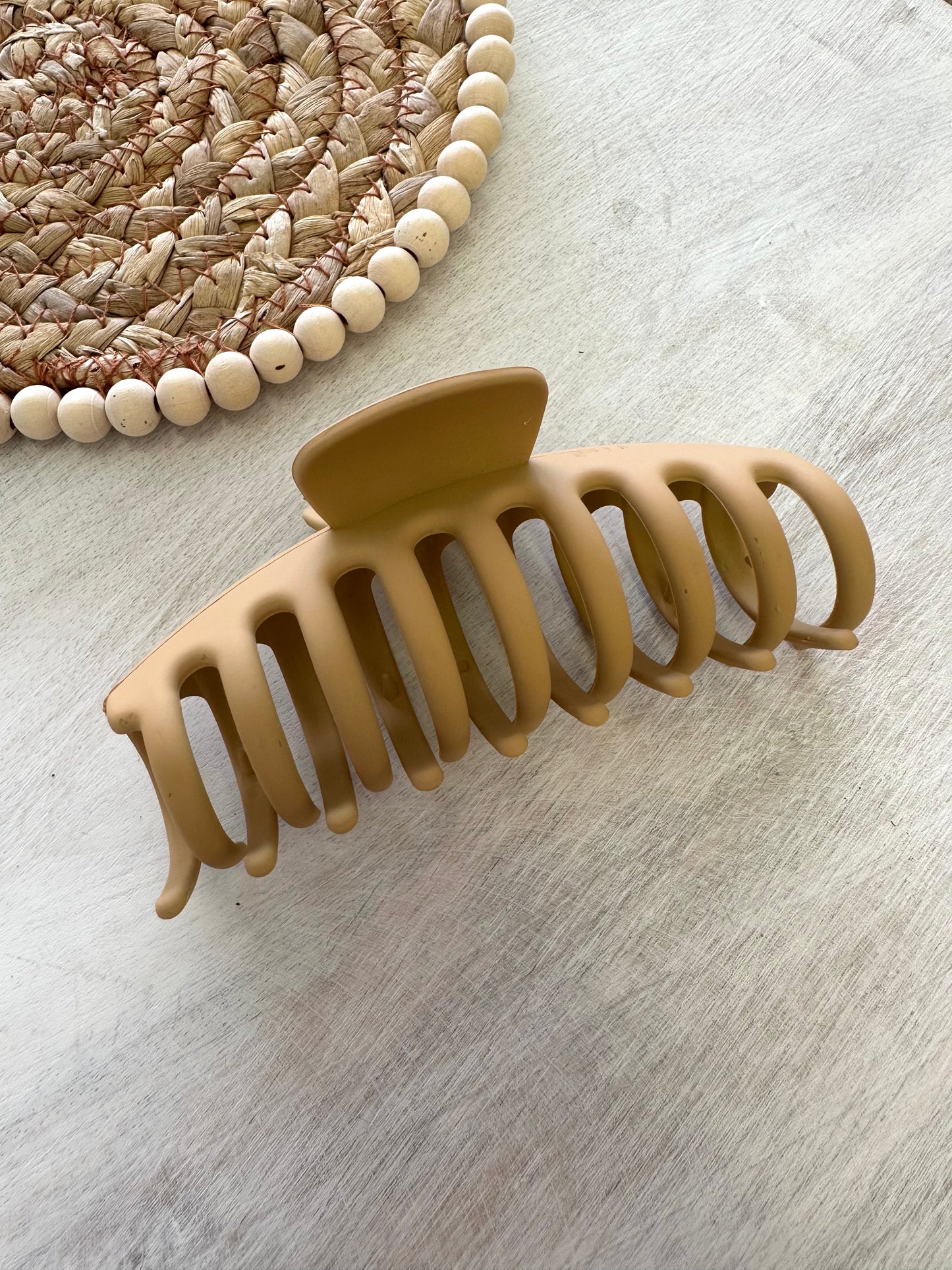 Round Hair Claw Clip | Multiple Color Options
