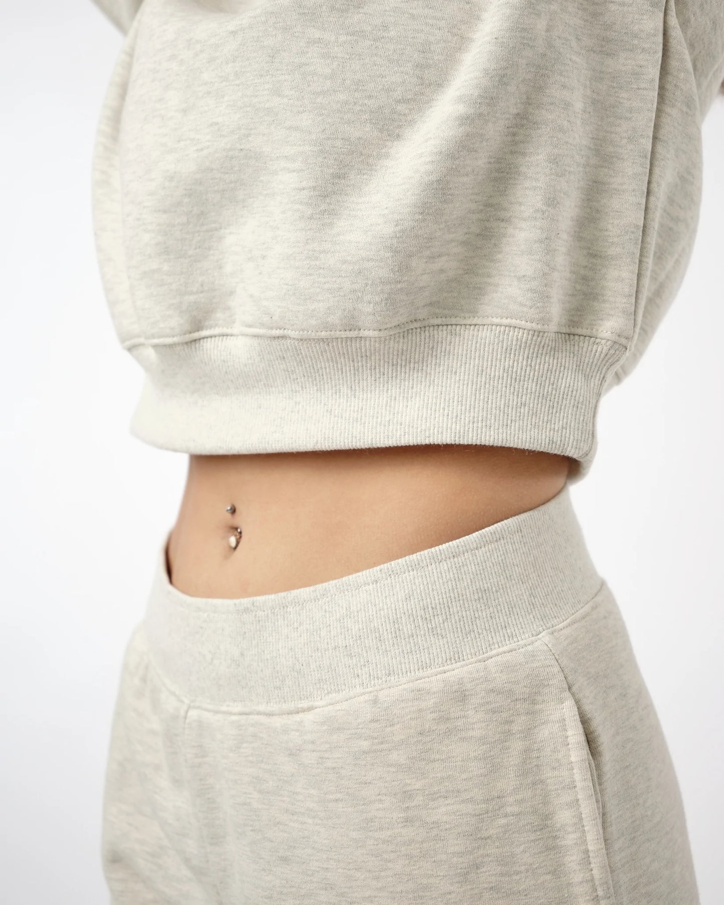 Lolo Crewneck | 2 Colour Options