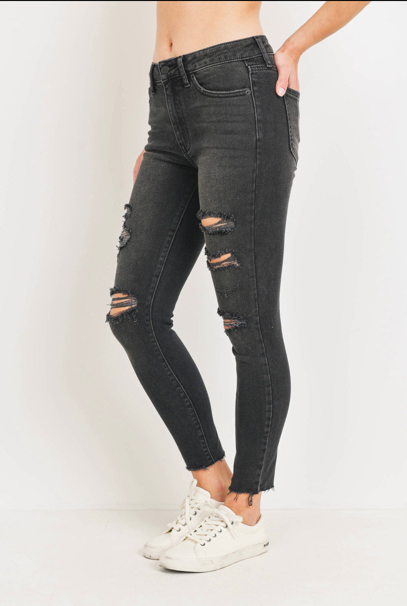 High Rise Distressed Skinny W.BLK Jeans