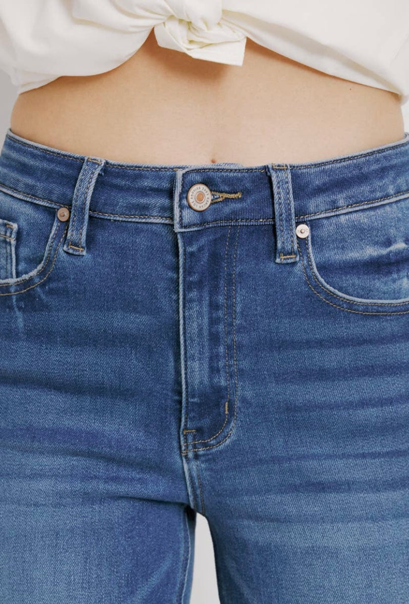 KAN CAN - Luna High Rise Slim Straight Medium Wash