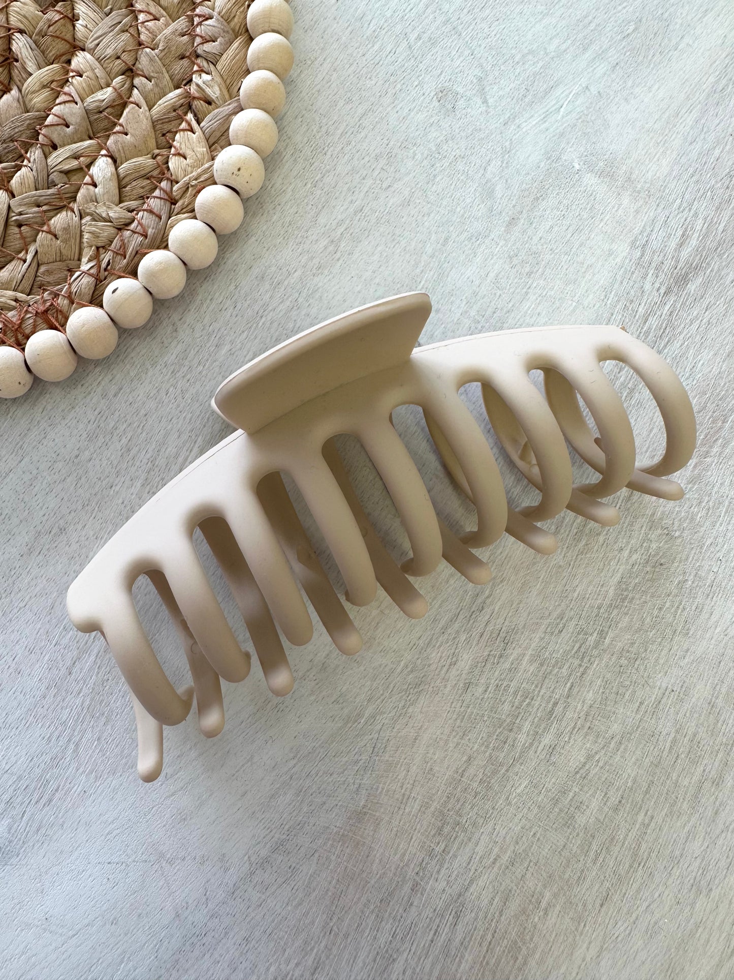 Round Hair Claw Clip | Multiple Color Options