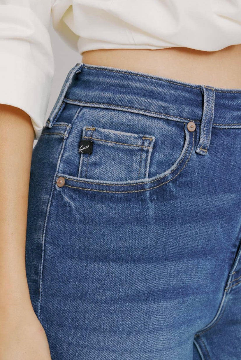 KAN CAN - Luna High Rise Slim Straight Medium Wash