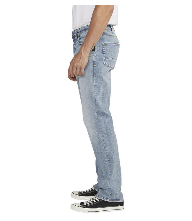 SILVER JEANS - Machray Athletic Fit Straight Leg Jean FCS289