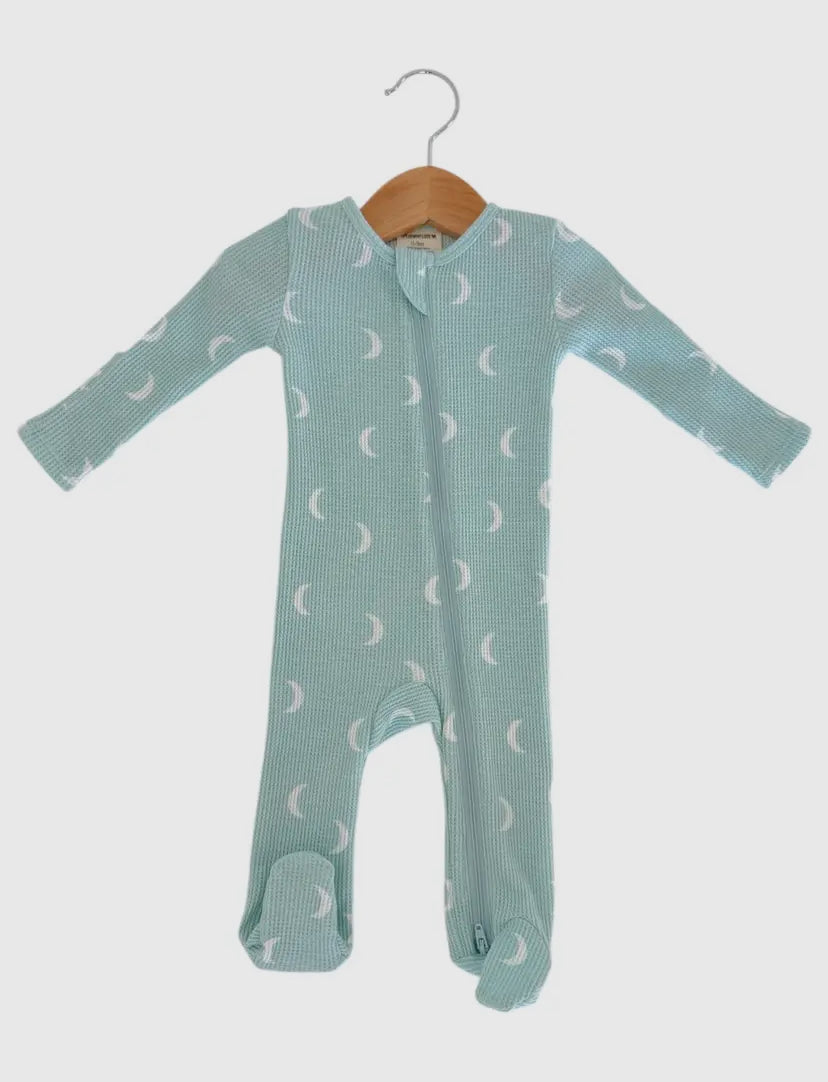 Organic Waffle 2-Way Zip Onesie | Light Blue Moon