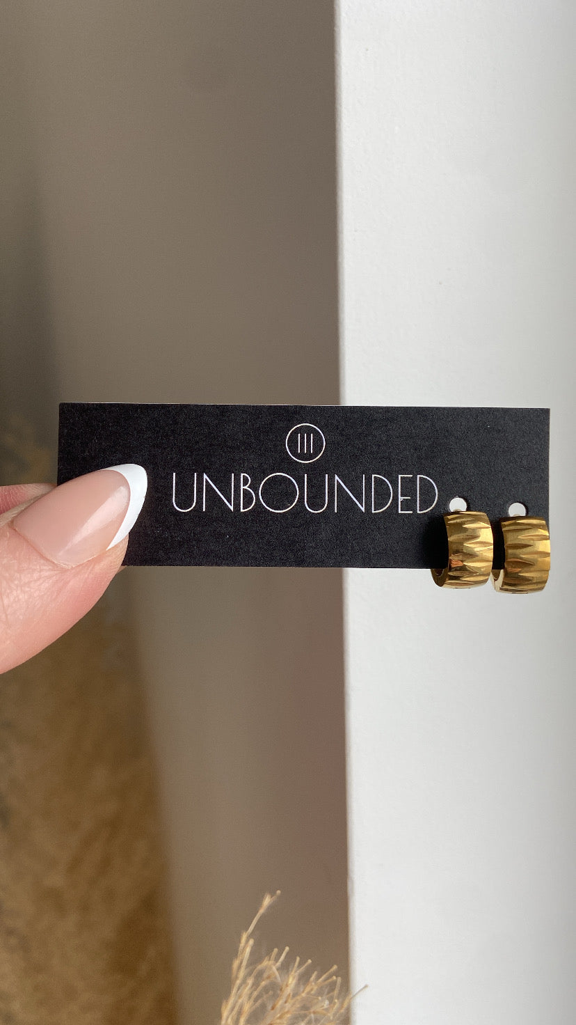 UNBOUNDED | Endlessly Golden Earrings