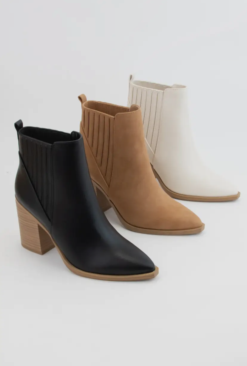 The Luxe Pointed Chelsea Boot