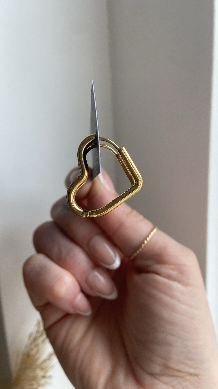 UNBOUNDED| Large Heart Hoops
