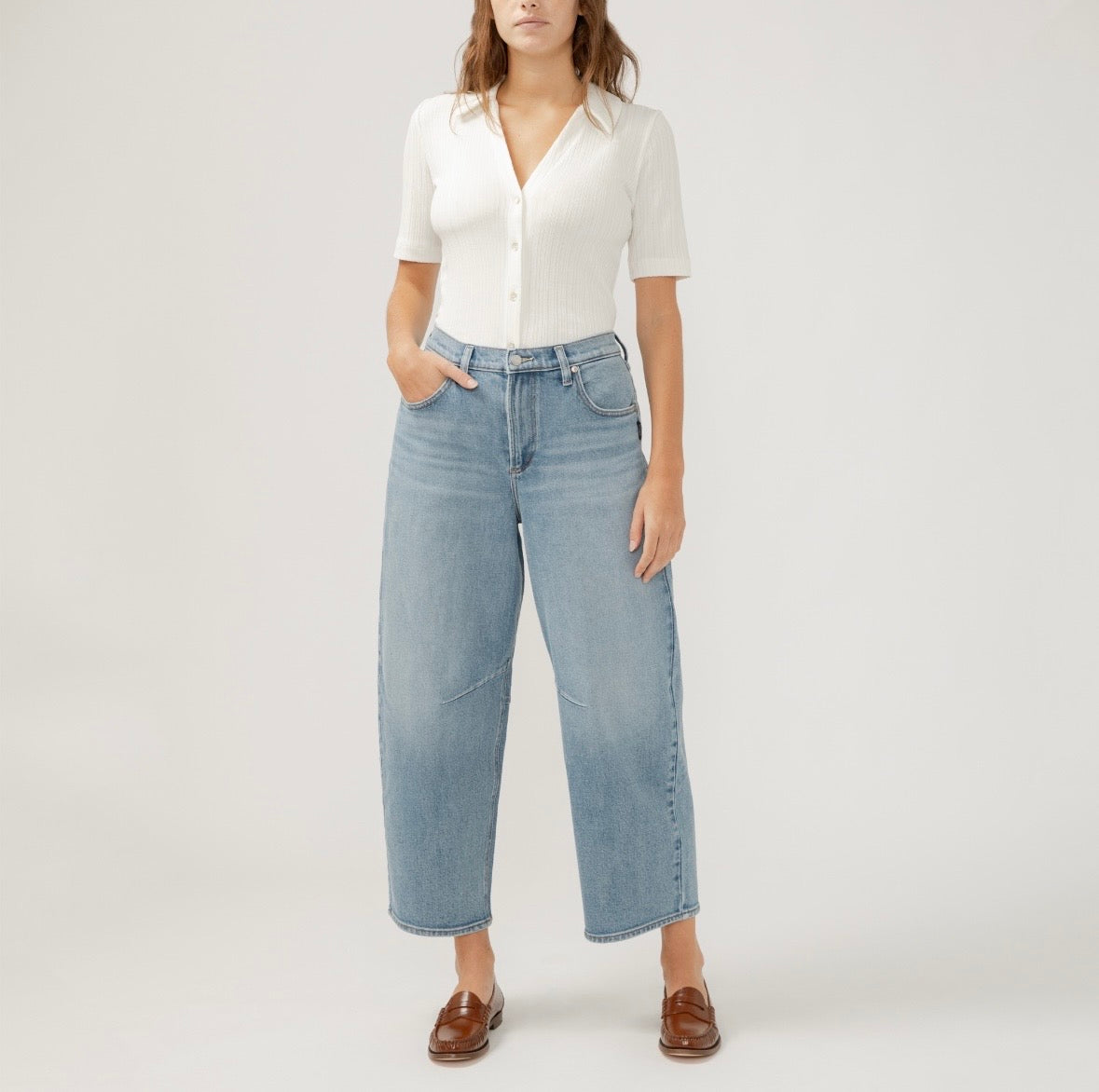 SILVER JEANS | Barrel Leg Ankle Jeans AGR278