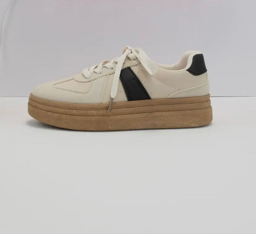 The Manhatton Platform Sneakers