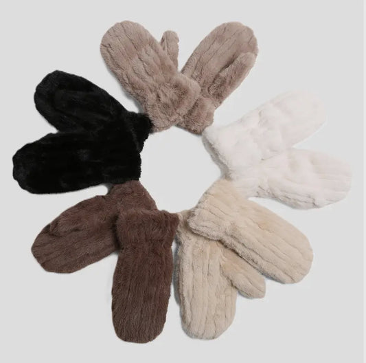 Aspen Seamed Faux Fur Mitts | 5 Colour Options