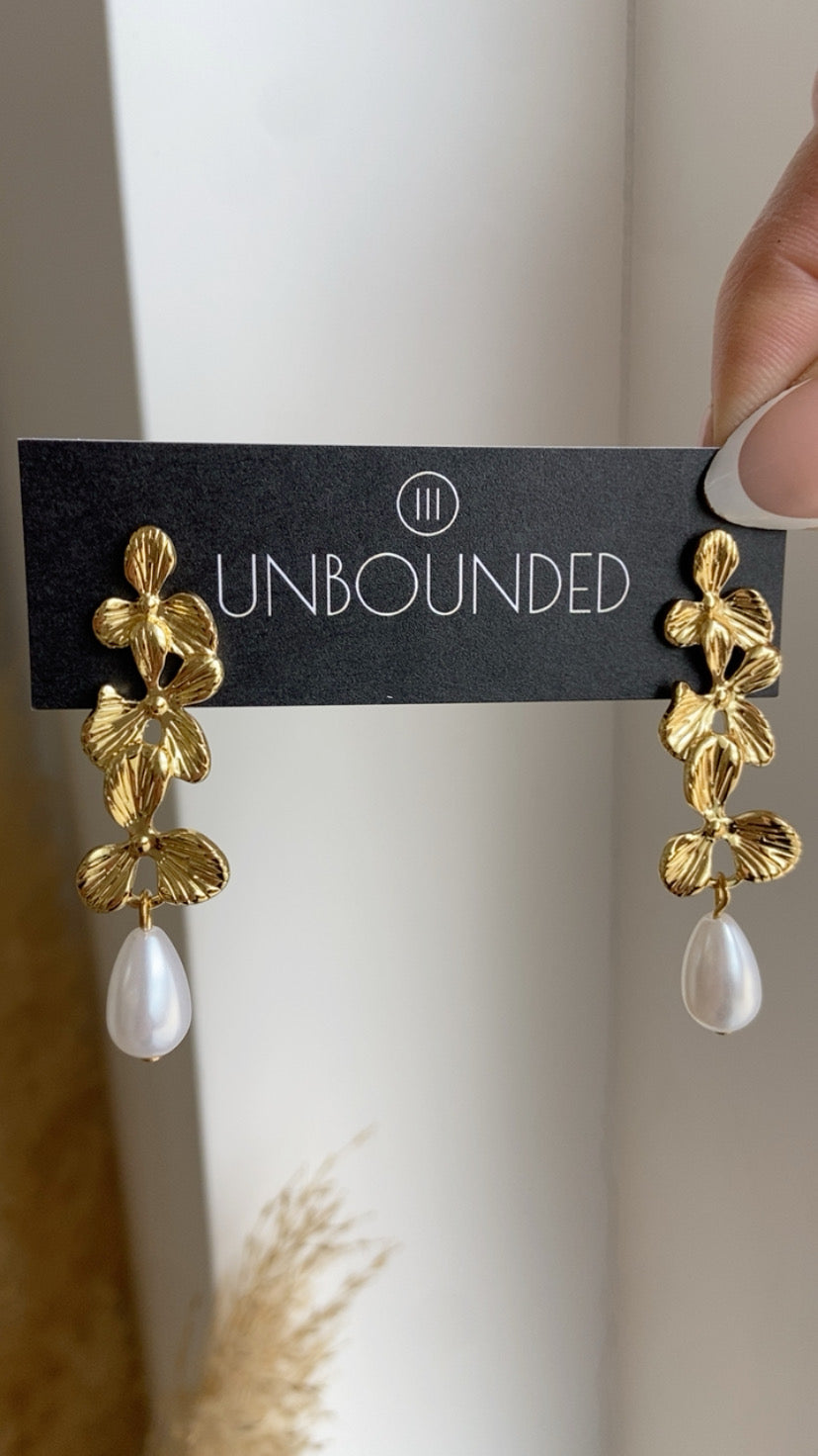 UNBOUNDED | Bloom & Pearl Earrings