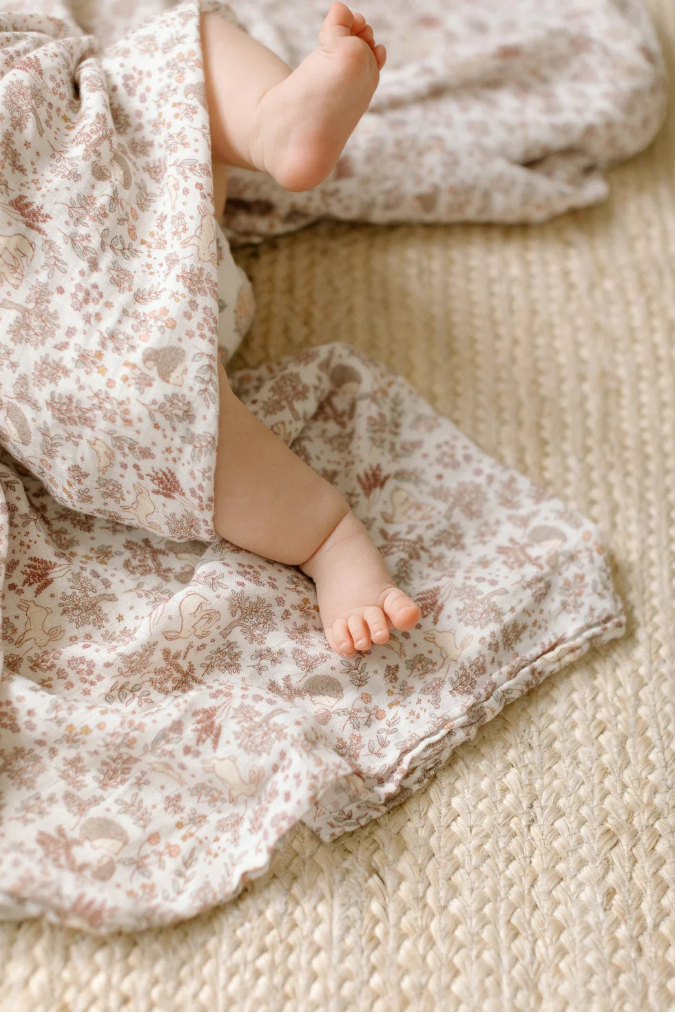 LOULOU LOLLIPOP | Muslin Swaddle | Hedgehog Forest