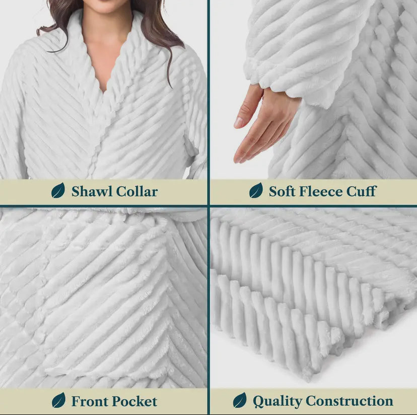 Comfy Escape Fleece Robe | White