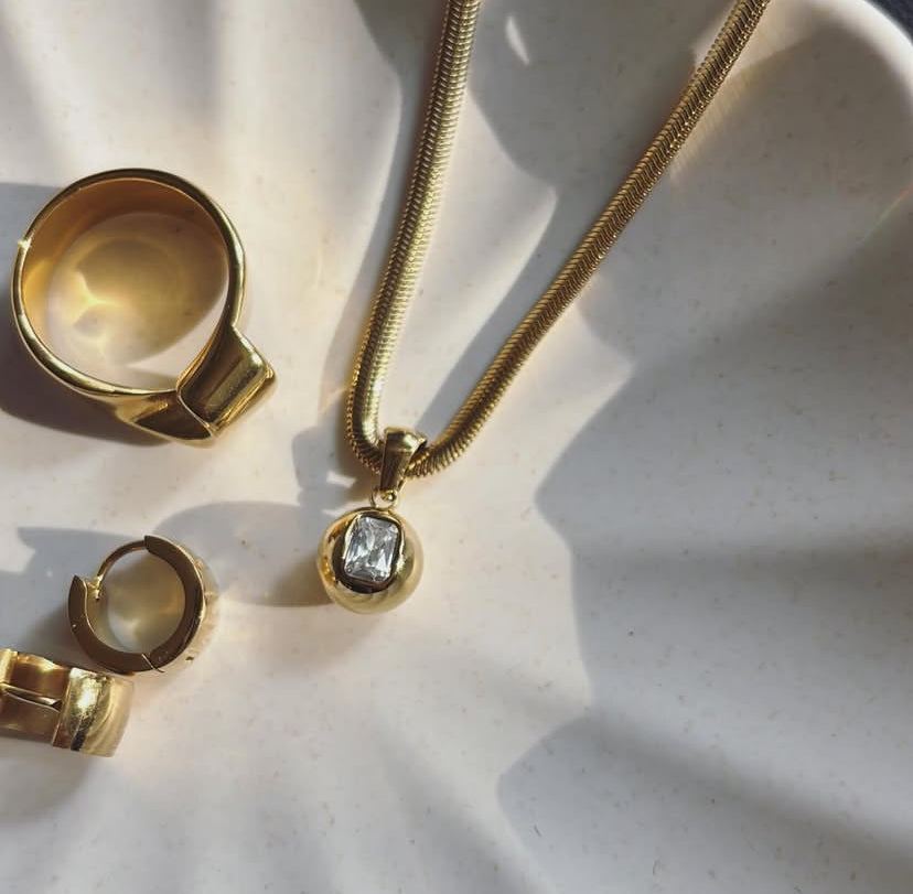 UNBOUNDED | Diamond Drop Necklace