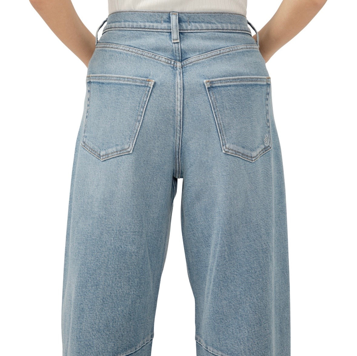 SILVER JEANS | Barrel Leg Ankle Jeans AGR278
