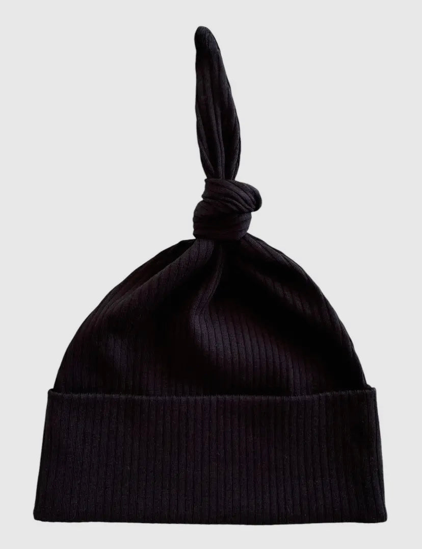 Black Ribbed Beanie