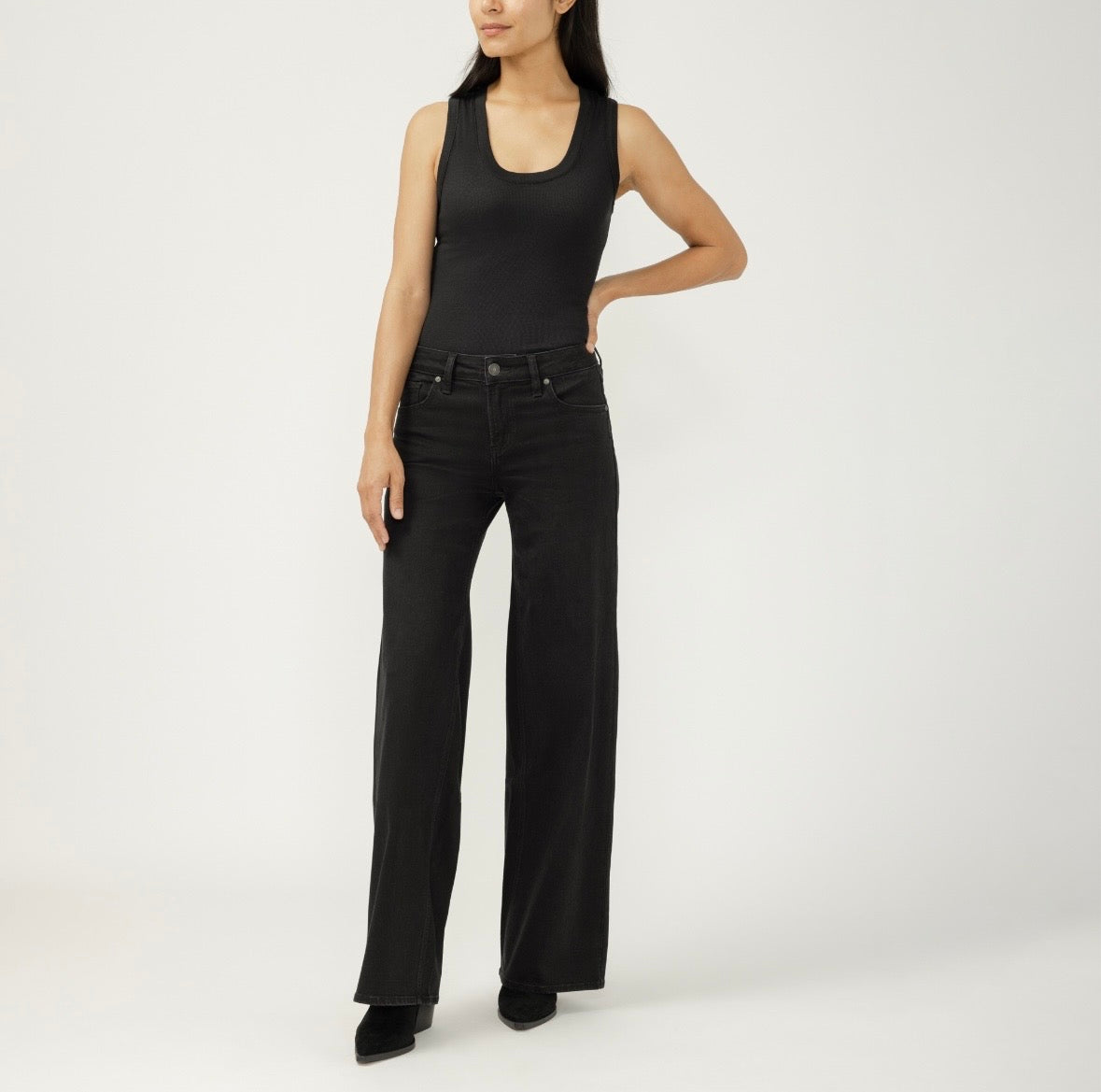 SILVER JEANS | Suki Wide Leg BVS560