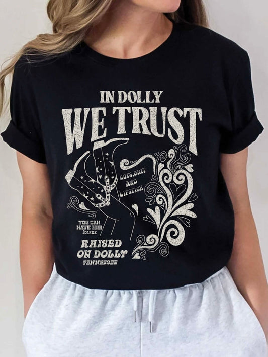 In Dolly We Trust Graphic T-Shirt