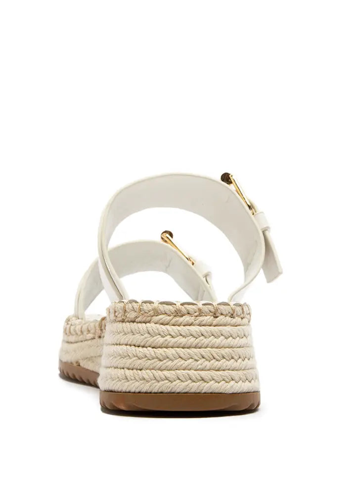 Anna Sandal