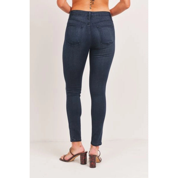 Mid Rise Basic Skinny DK Jeans