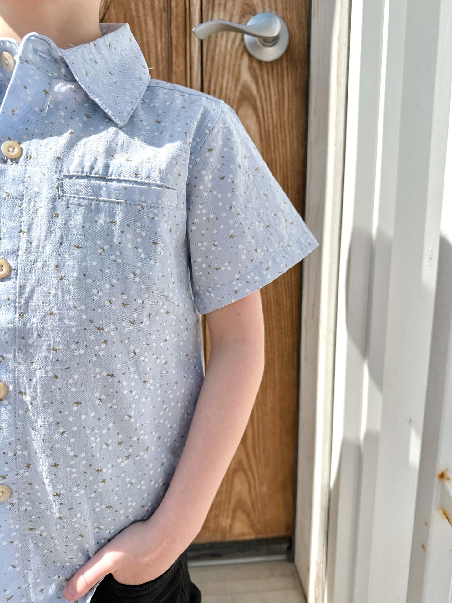 Blue Floral Collared Button Down